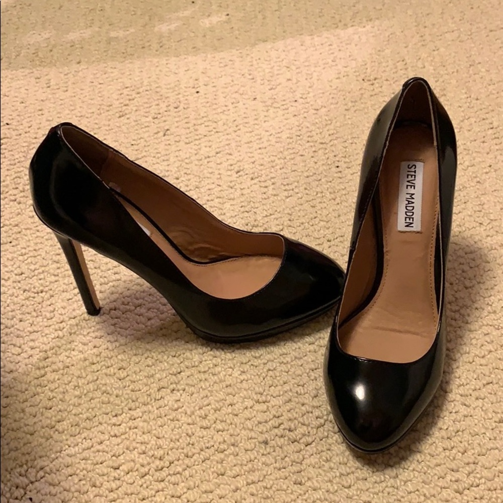 Steve Madden black heels